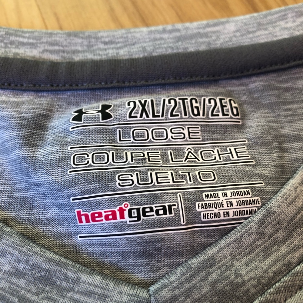 EUC Under Armour Tech V-Neck Short Sleeve - Picture 5 of 6